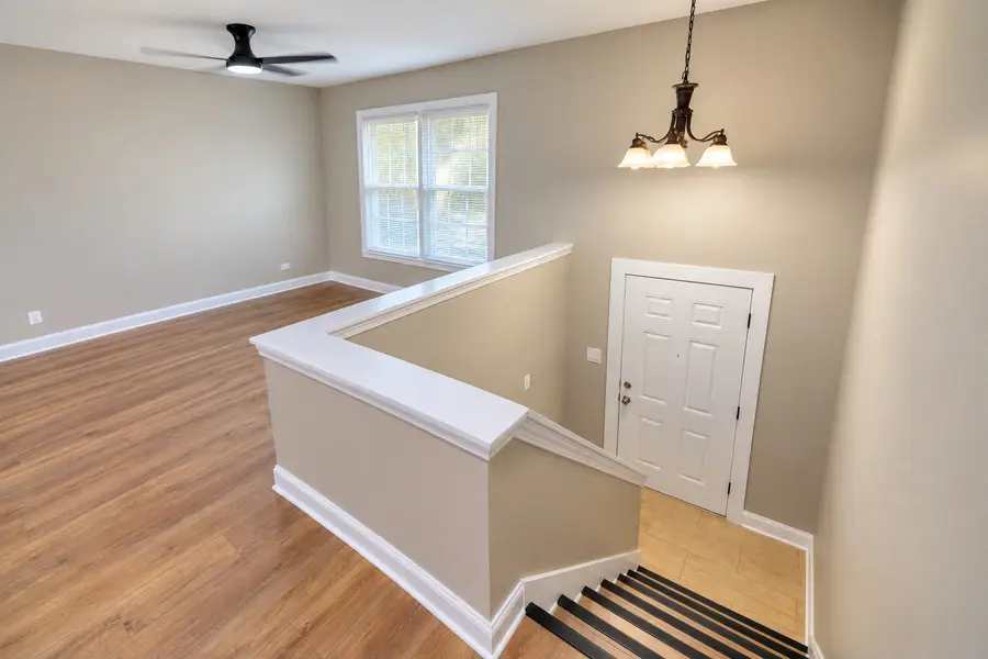 711 Southwind Drive, Carpentersville, IL 60110 - #3