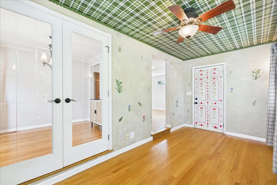 67 Grove Avenue, Glen Ellyn, IL 60137 - #2
