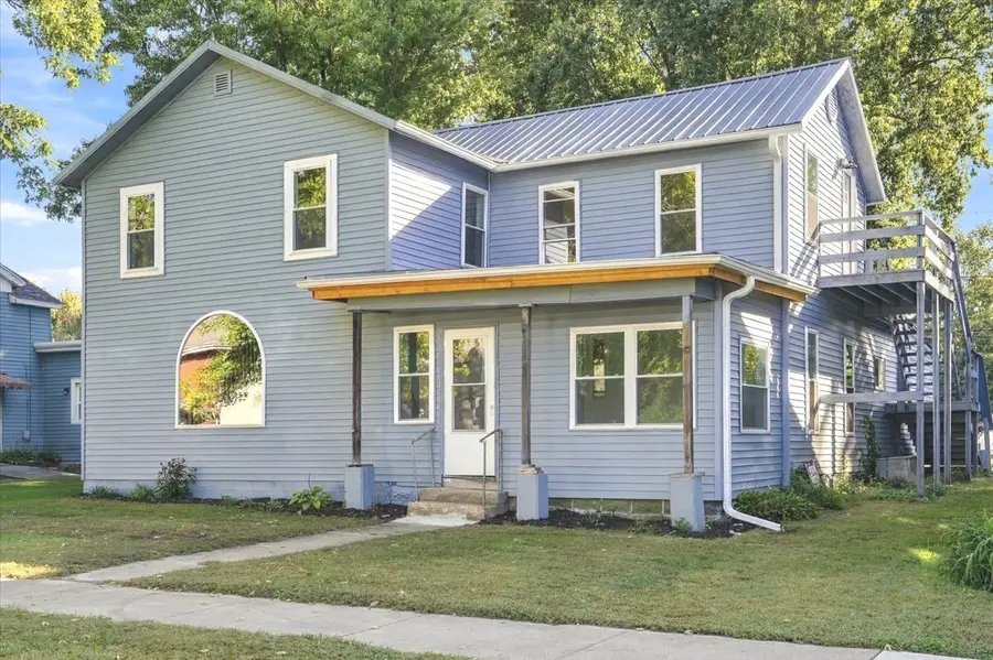 19 N Jones Street, Amboy, IL 61310 - #2