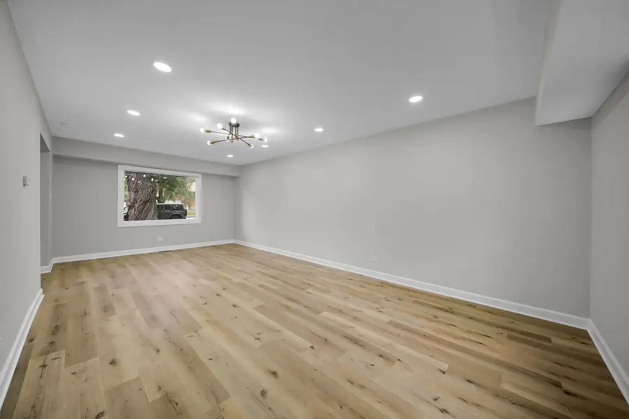 132 N Pinecrest Road, Bolingbrook, IL 60440 - #3