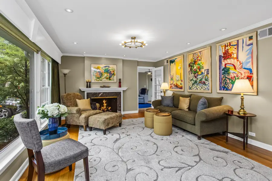 2761 Lincolnwood Drive, Evanston, IL 60201 - #3