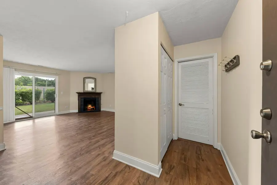 861 Yosemite Trail #B, Roselle, IL 60172 - #3