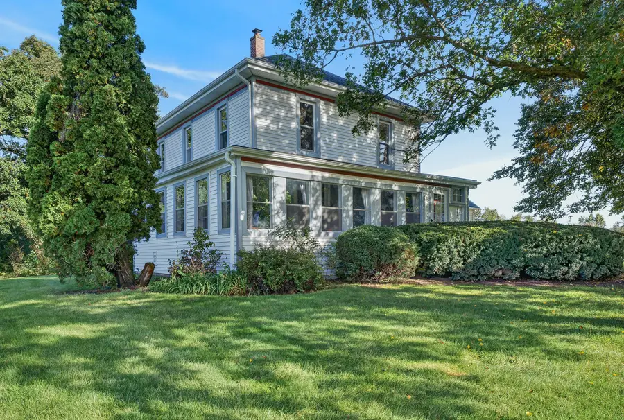 3208 S Country Club Road, Woodstock, IL 60098 - #3