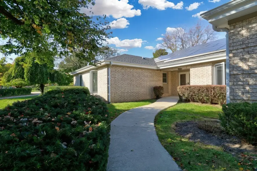 3050 Kayjay Drive, Northbrook, IL 60062 - #3