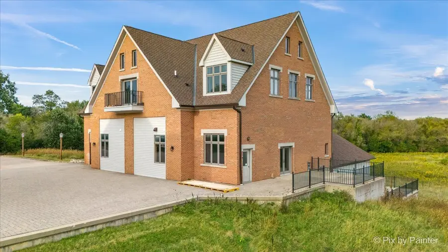 5N719 Castle Drive, Saint Charles, IL 60175 - #3
