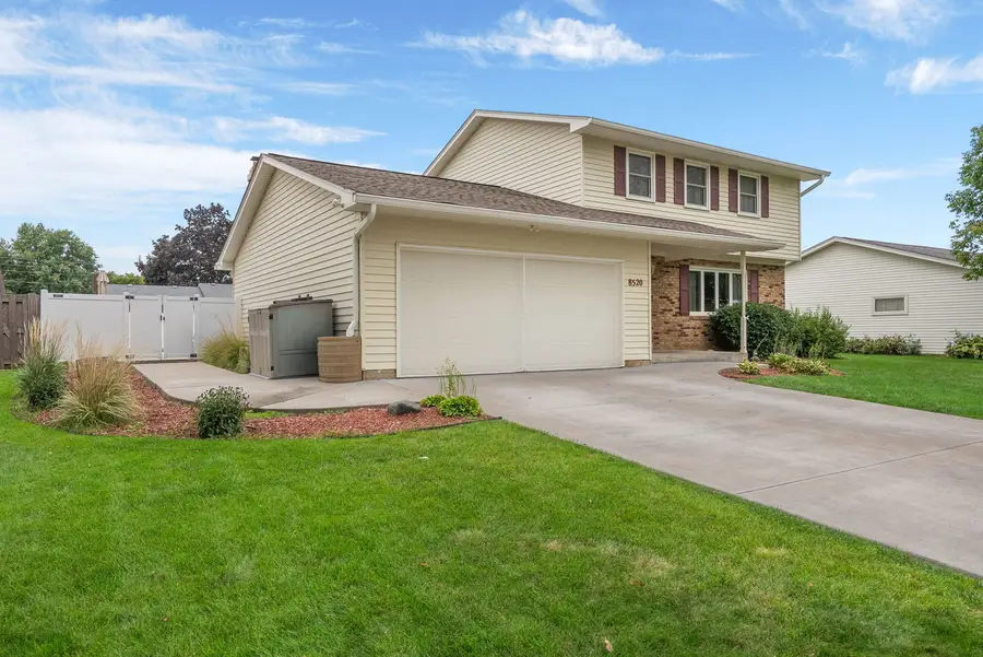 8520 18th Street W, Rock Island, IL 61201 - #2