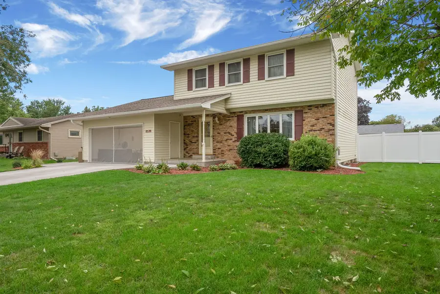8520 18th Street W, Rock Island, IL 61201 - #3
