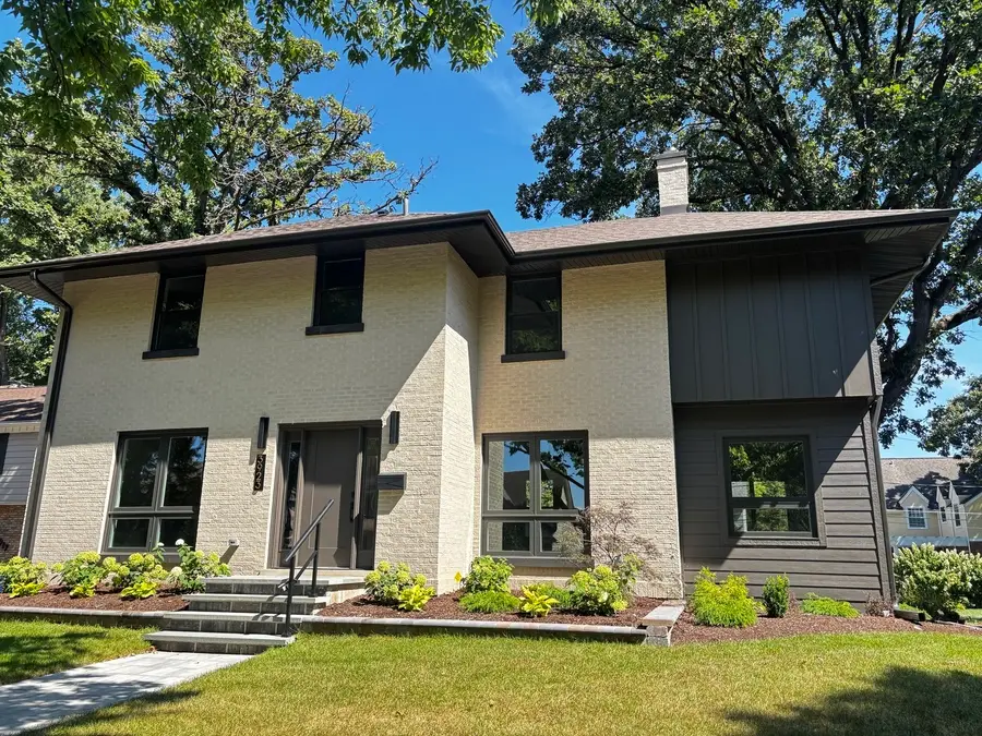 3923 Clausen Avenue, Western Springs, IL 60558 - #2