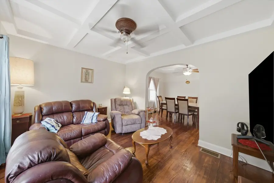 6707 31st Street, Berwyn, IL 60402 - #3
