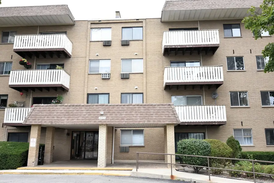 280 N Westgate Road #130, Mount Prospect, IL 60056 - #2
