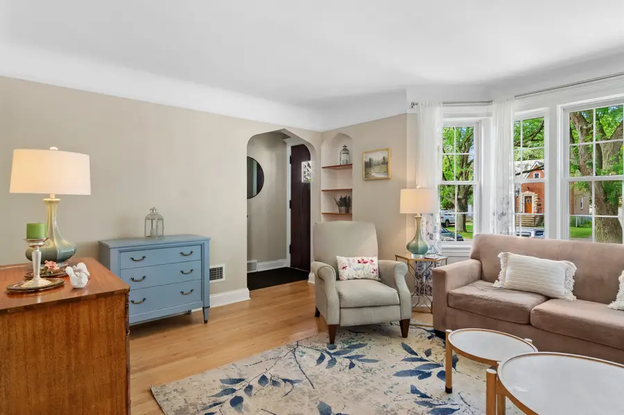 7049 N Moselle Avenue, Chicago, IL 60646 - #3