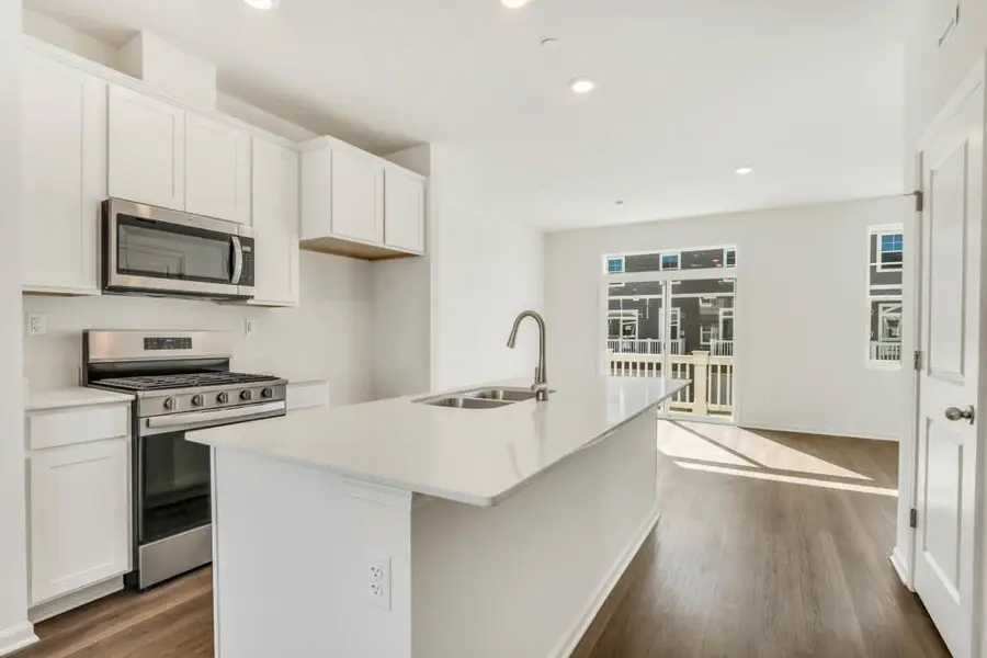 2042 Yellowstone Boulevard, Mundelein, IL 60060 - #2