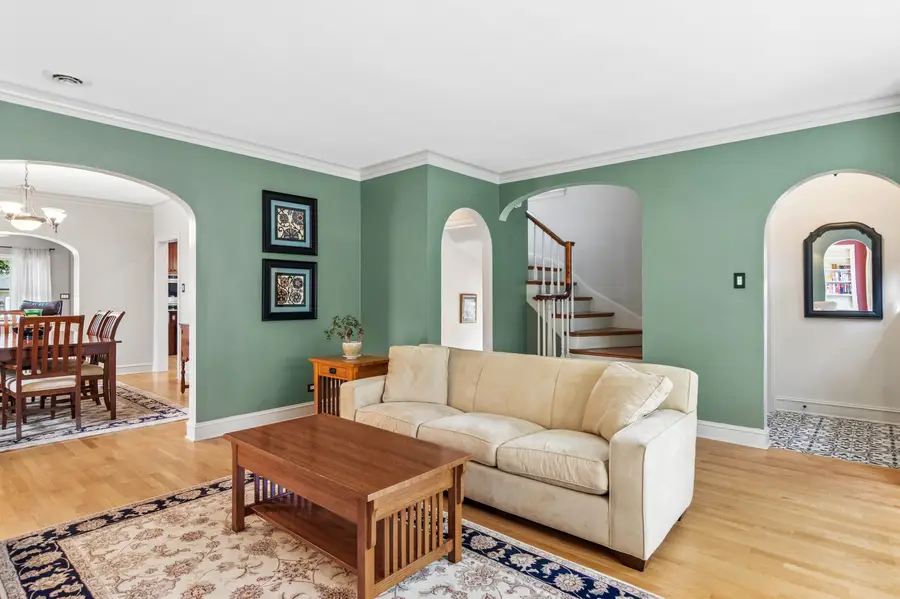 6760 N Jean Avenue, Chicago, IL 60646 - #3