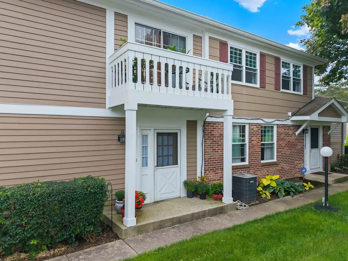 80 Maplewood Drive, Vernon Hills, IL 60061 - #1