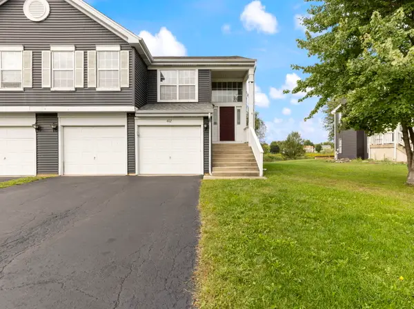402 Gloria Lane, Oswego, IL 60543