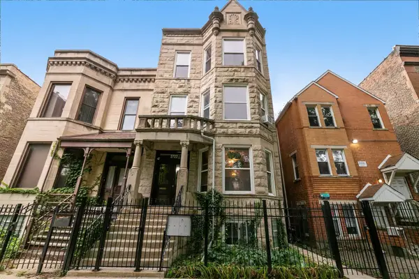 2722 W Potomac Avenue, Chicago, IL 60622
