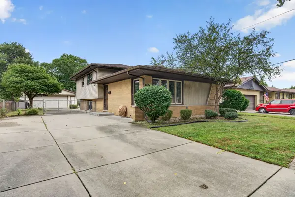 9915 S Kenton Avenue, Oak Lawn, IL 60453