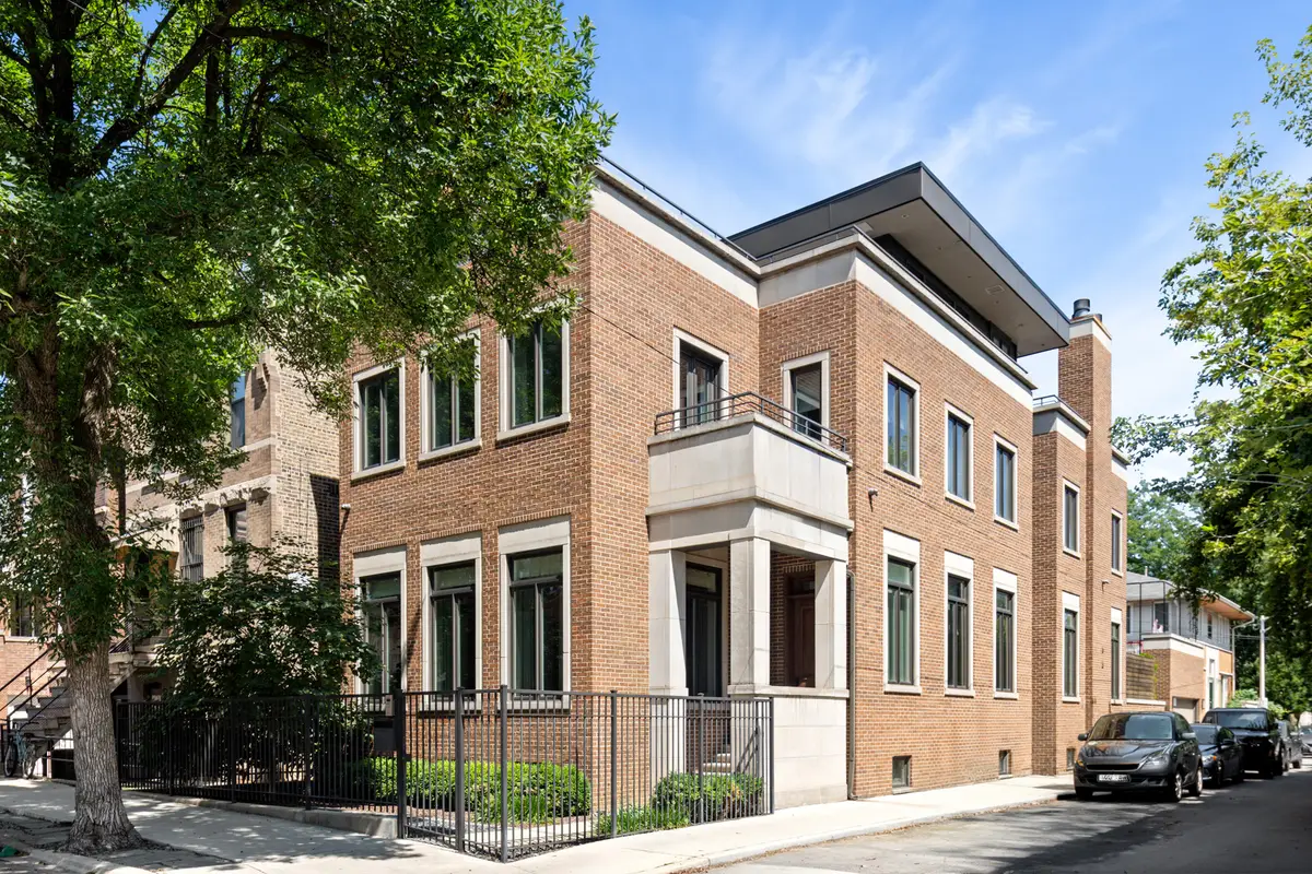 1801 N Hermitage Avenue, Chicago, IL 60622 - #1