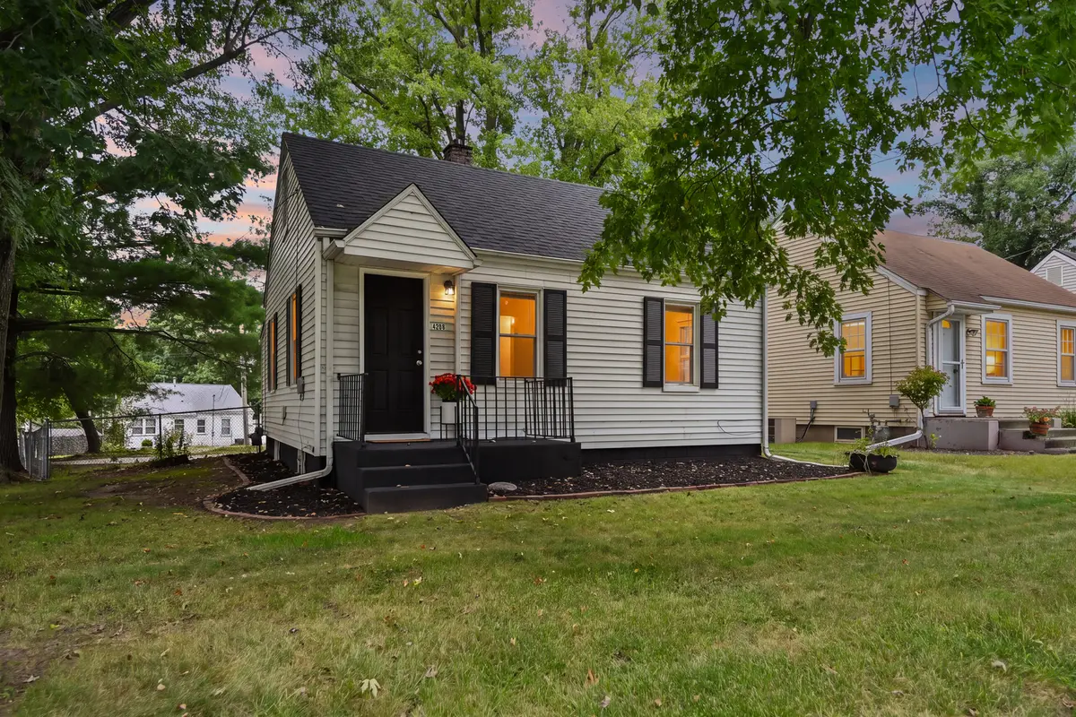4208 30th Street, Rock Island, IL 61201 - #1