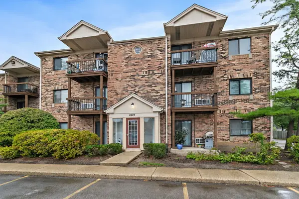 2249 Nichols Road #28D, Arlington Heights, IL 60004