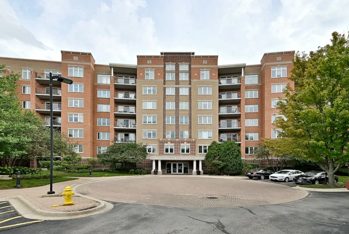 1 N Beacon Place #601, La Grange, IL 60525 - #1