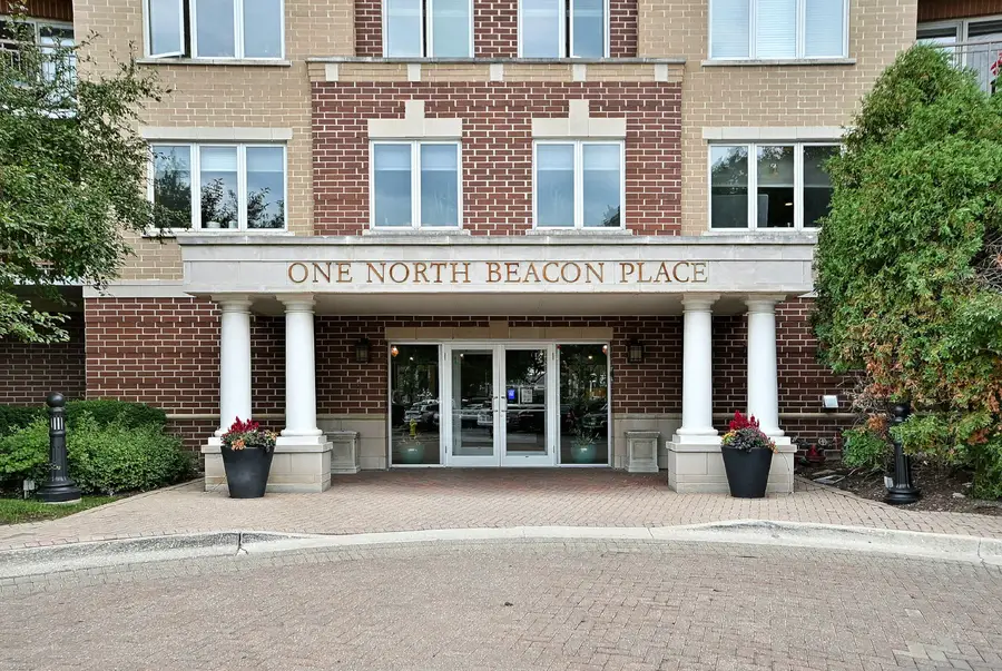1 N Beacon Place #601, La Grange, IL 60525 - #2