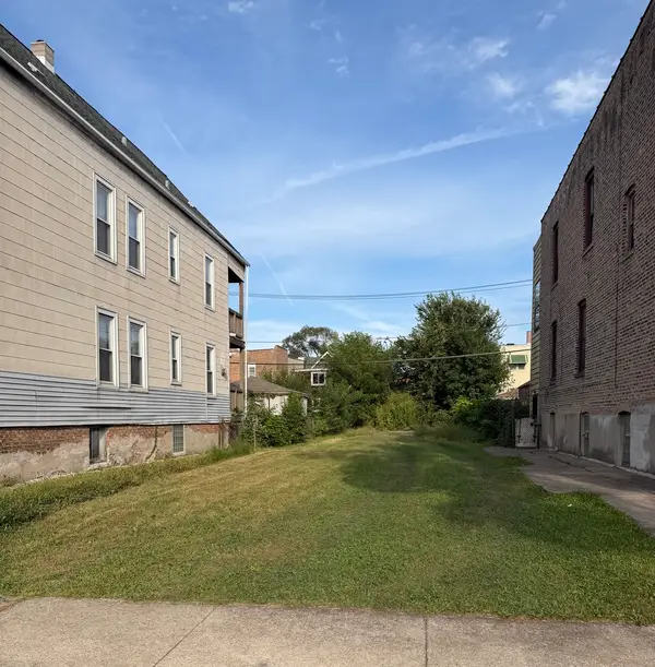 7019 S Carpenter Street, Chicago, IL 60621