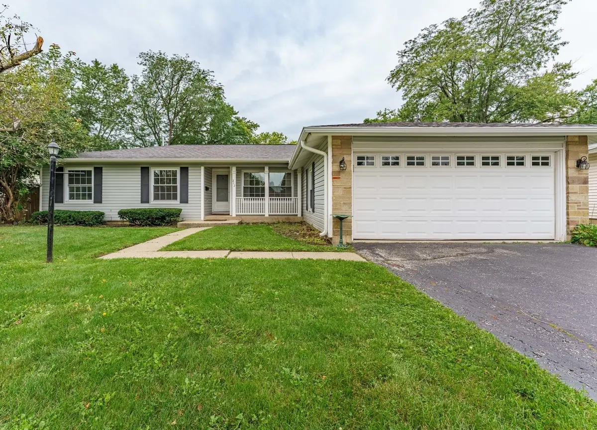212 Wellington Avenue, Elk Grove Village, IL 60007 - #1