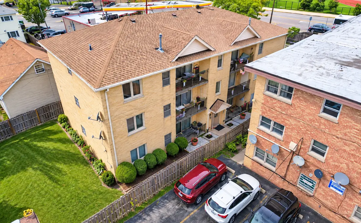 6743 W Irving Park Road #202, Chicago, IL 60634 - #1