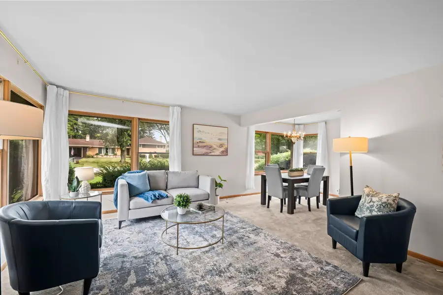 806 S Elm Street, Mount Prospect, IL 60056 - #3