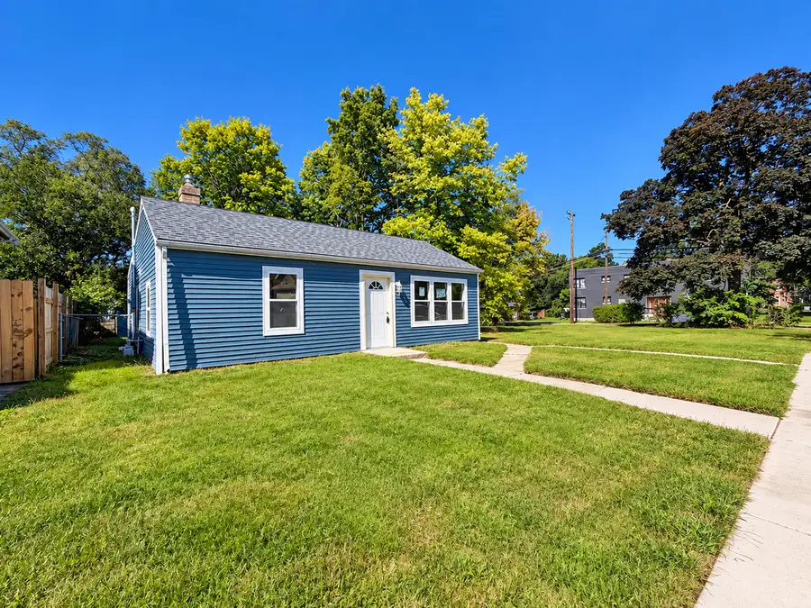 2109 S 5th Street, Rockford, IL 61104 - #2