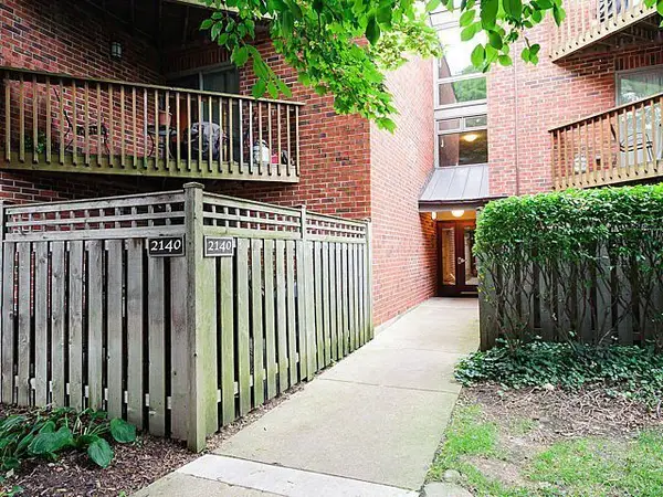 2140 N Lincoln Avenue #5103, Chicago, IL 60614