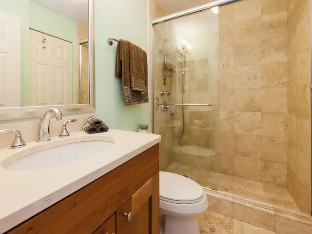 2140 N Lincoln Avenue #5103, Chicago, IL 60614 - #2