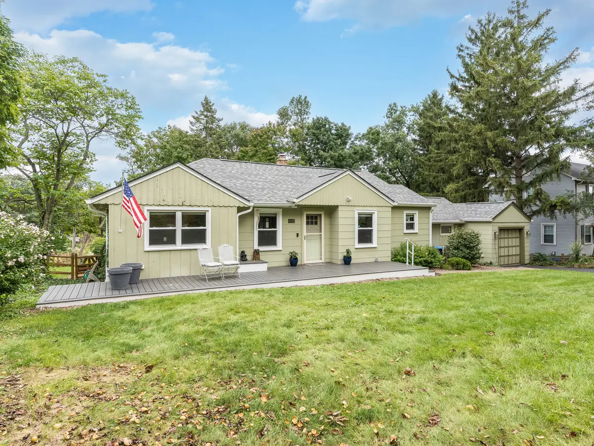 4605 Schwartz Avenue, Lisle, IL 60532 - #1