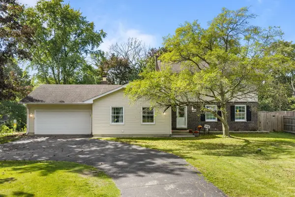 6121 Sands Road, Crystal Lake, IL 60014