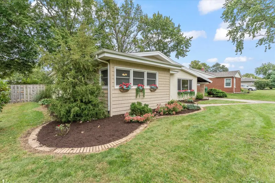 907 S Longview Road, Monticello, IL 61856 - #2
