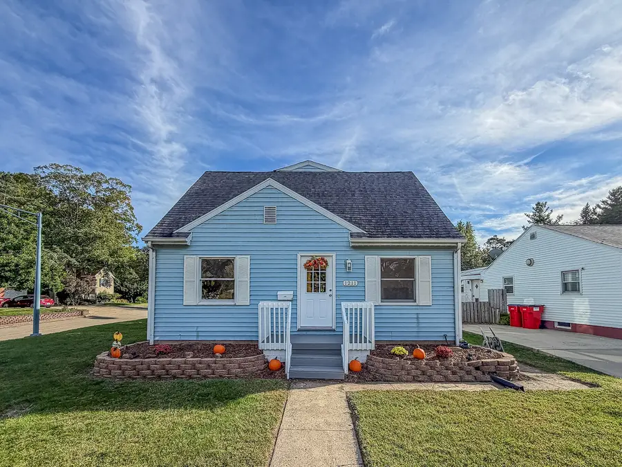 1211 W Springfield Avenue, Champaign, IL 61821 - #3