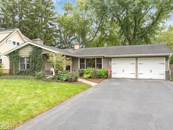 6630 Blackstone Drive, Downers Grove, IL 60516