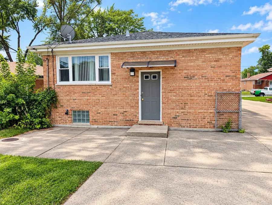 15739 Ingleside Avenue, Dolton, IL 60419 - #2