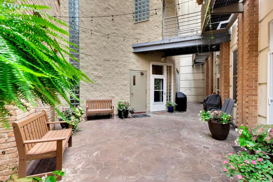 1235 W George Street #106, Chicago, IL 60657 - #3