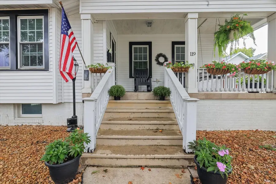 119 S Pine Street, Arcola, IL 61910 - #2