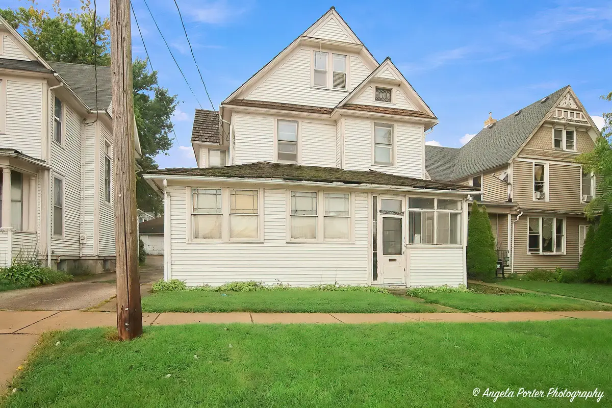 330 N County Street, Waukegan, IL 60085 - #1
