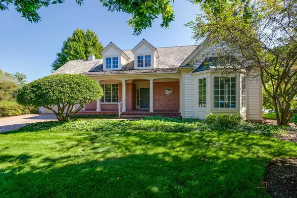 707 S Windsor Court, Lake Forest, IL 60045