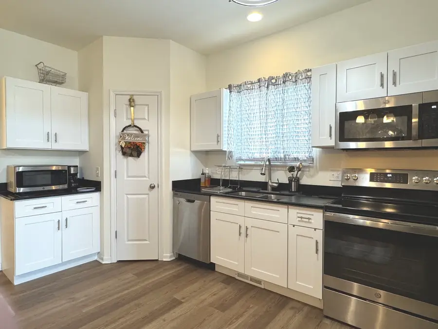 997 Regent Drive, Matteson, IL 60443 - #3