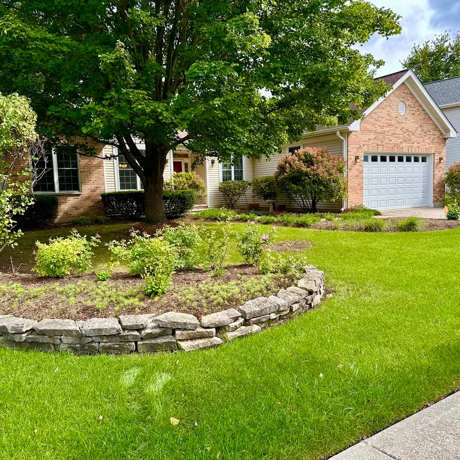 1896 School House Lane, Aurora, IL 60506 - #3