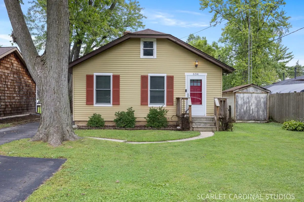 28W634 Malvin Albright Street, Warrenville, IL 60555 - #1