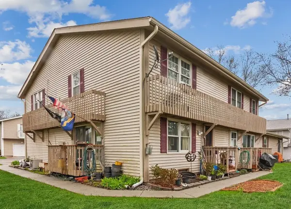 212 Hudson Court #B, Bolingbrook, IL 60440