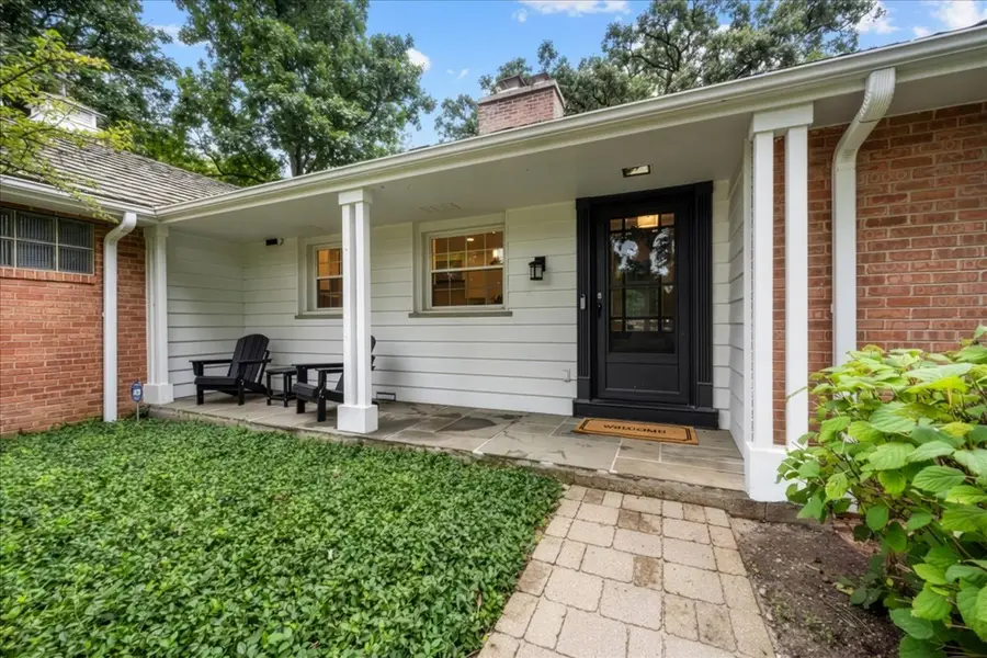 975 Inverlieth Terrace, Lake Forest, IL 60045 - #2