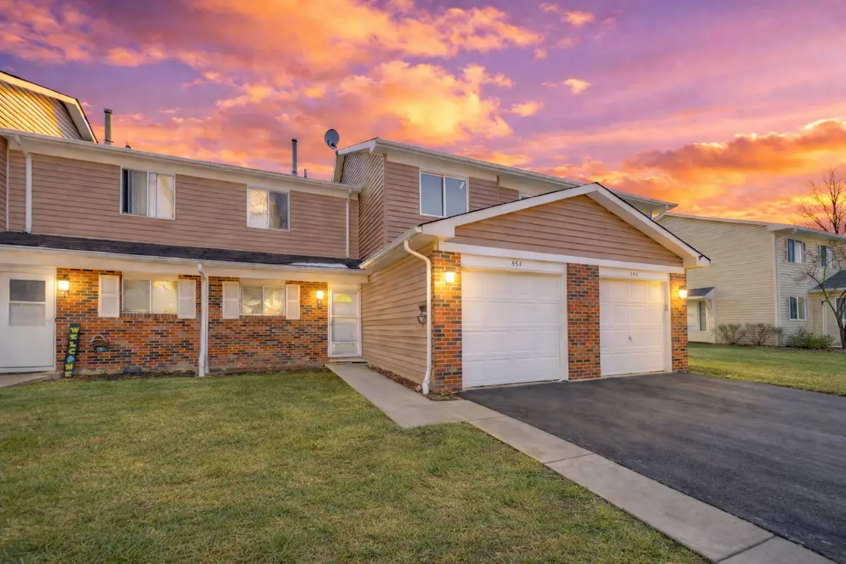 454 Esselen Court, Carol Stream, IL 60188 - #1