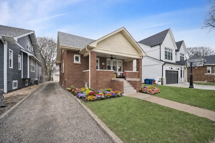 283 N Michigan Avenue, Elmhurst, IL 60126 - #2